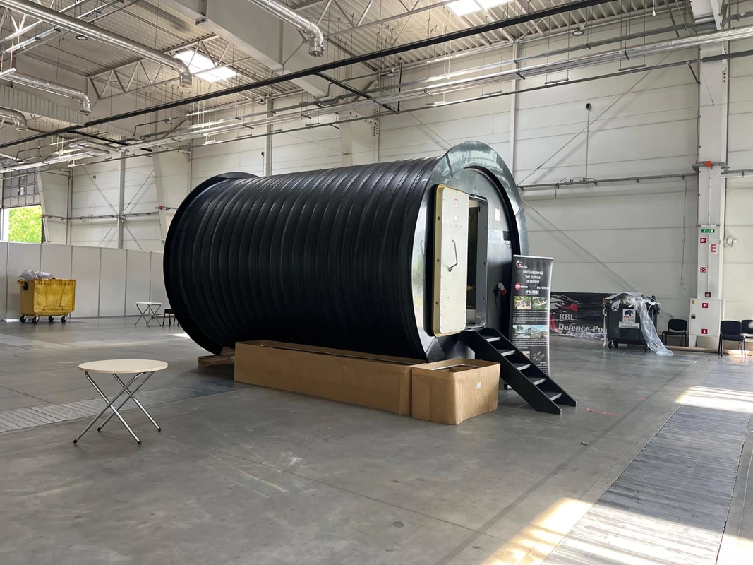 schrony-pelter-c4814f24-eb6e-411a-949c-b17aea30cabd